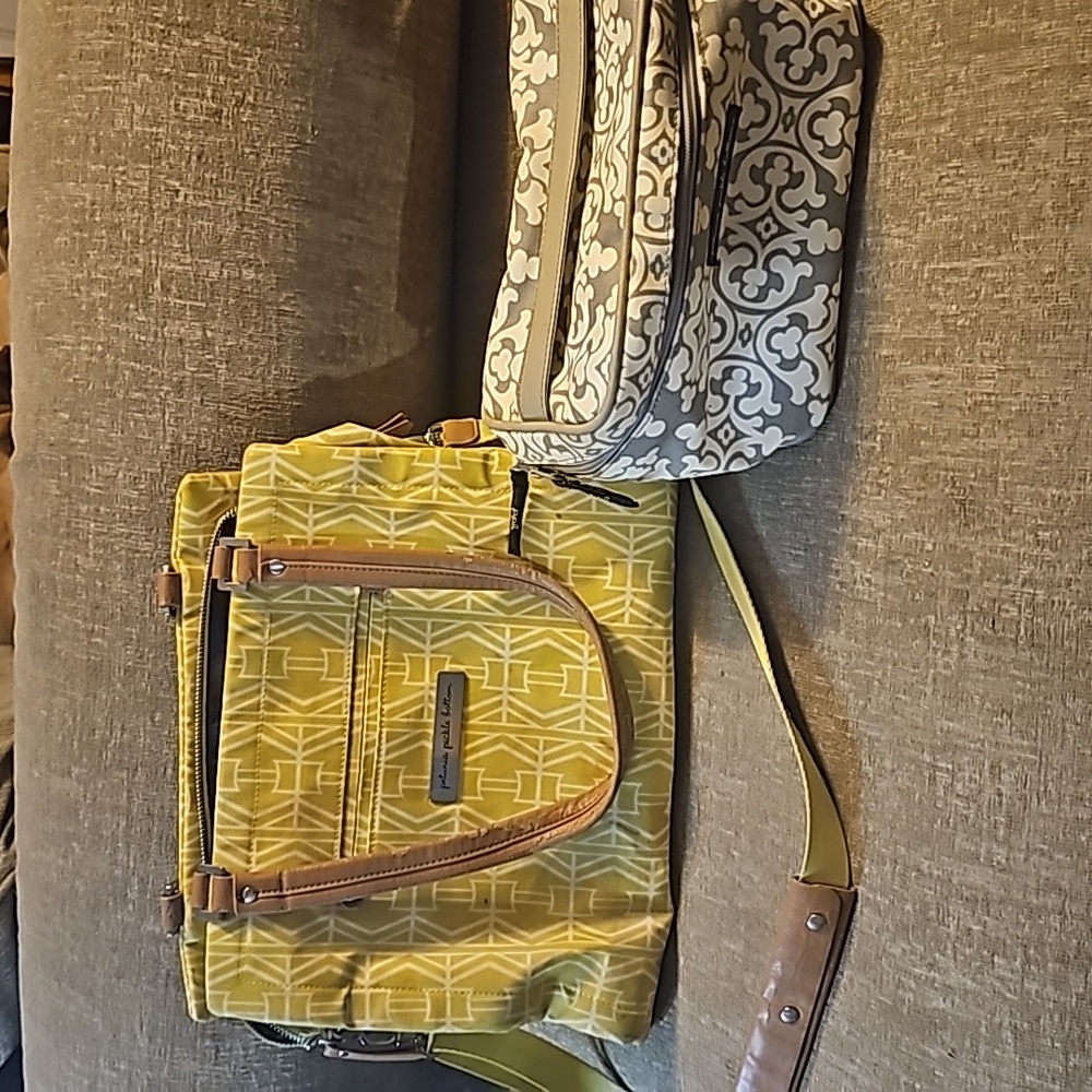 Petunia pickle bottom bag